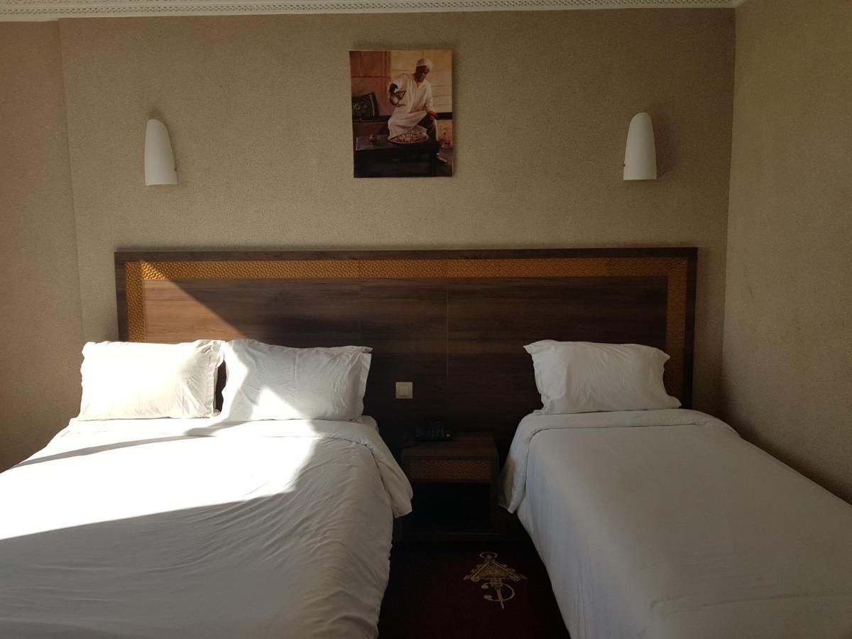 Hotel Al Madina Safi Exterior photo