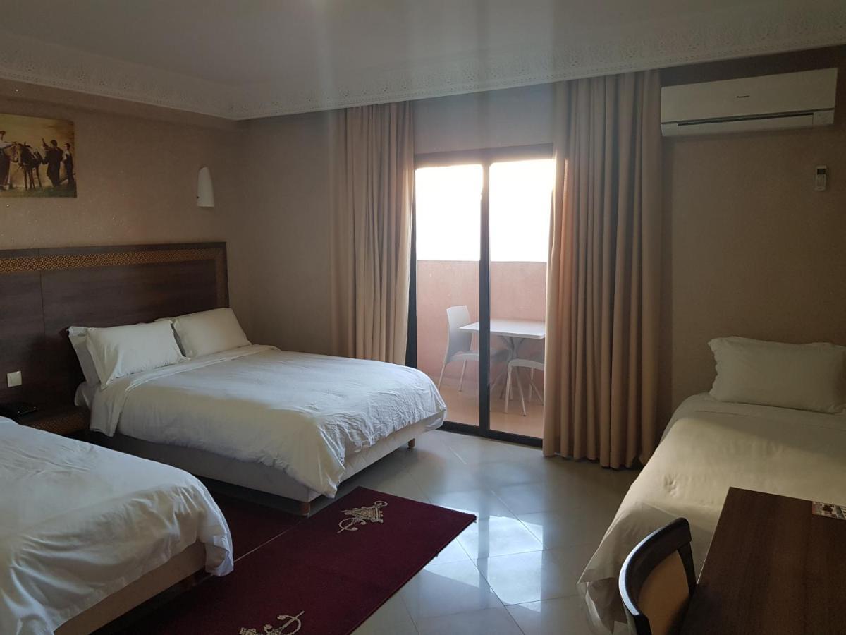 Hotel Al Madina Safi Exterior photo