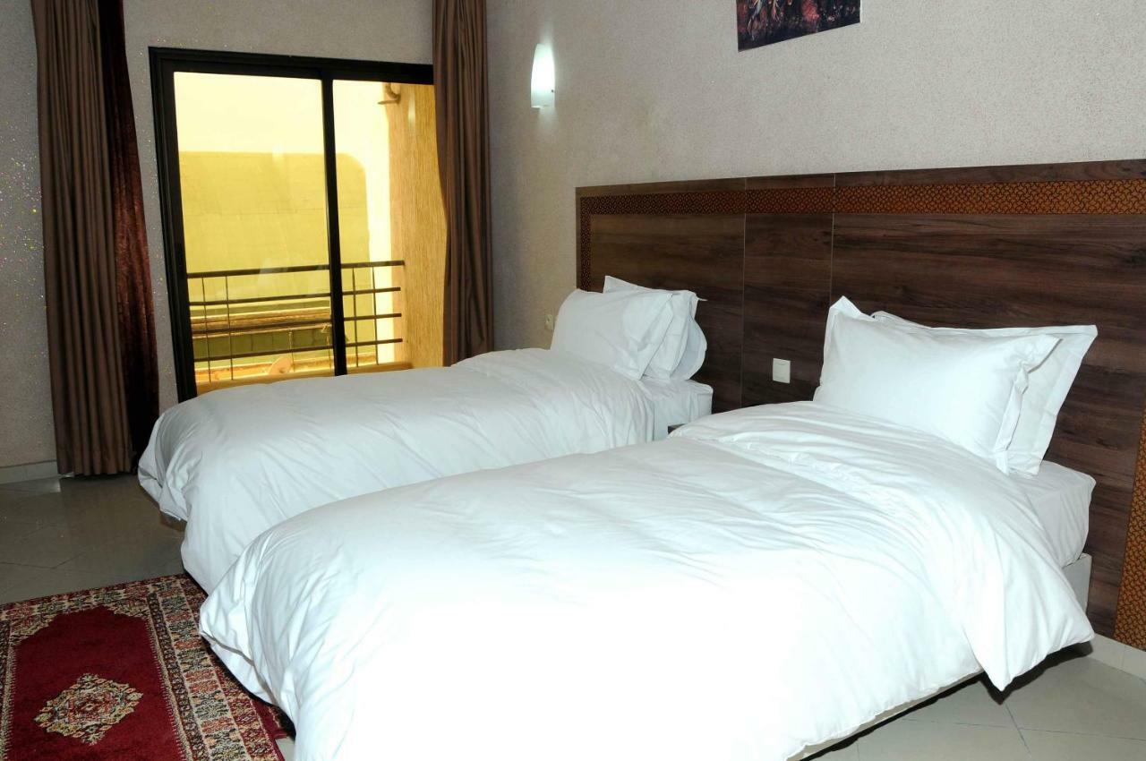 Hotel Al Madina Safi Exterior photo