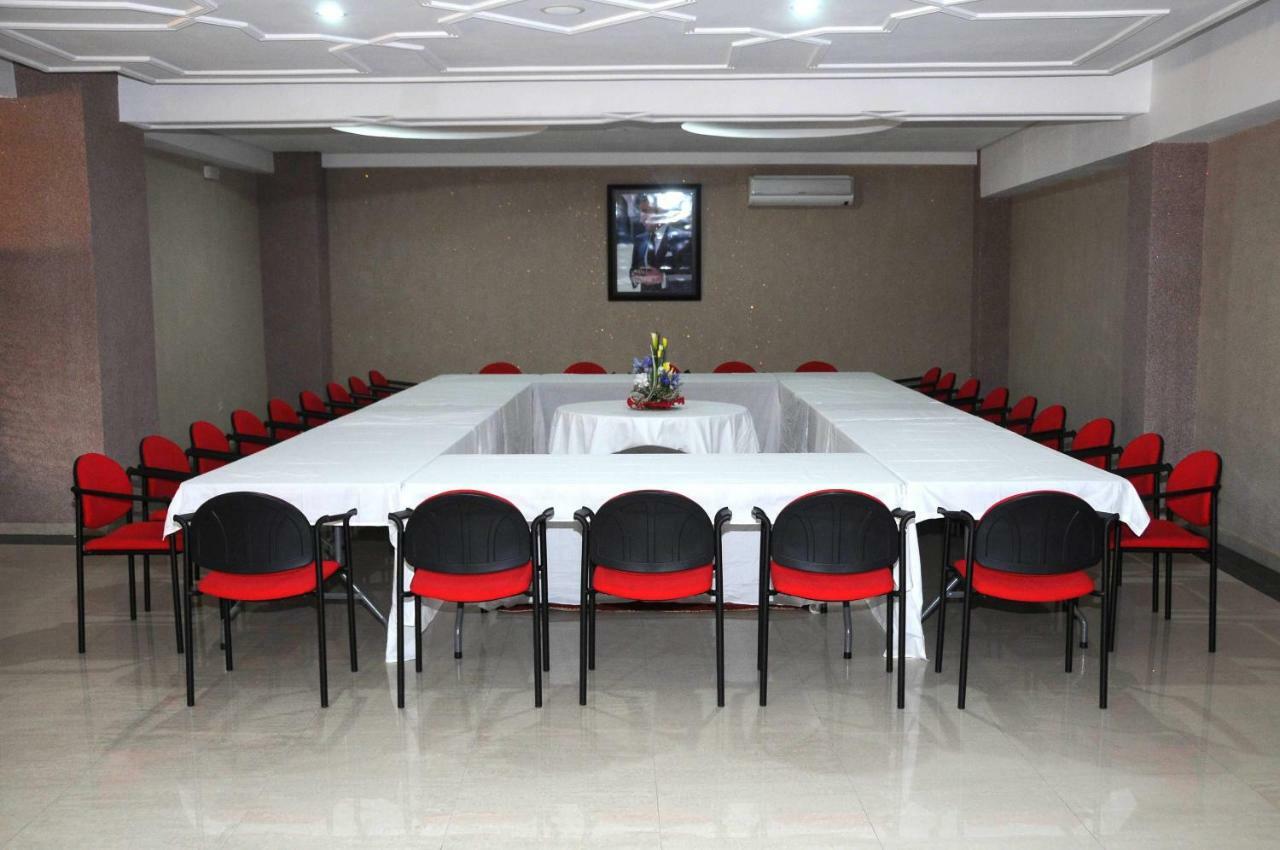 Hotel Al Madina Safi Exterior photo